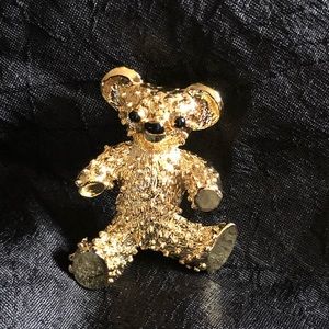 Vintage 1980’s Gerry’s Gold Tone Textured Teddy Bear pin